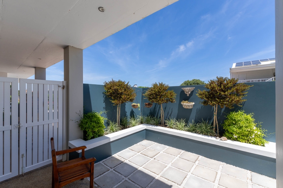 To Let 2 Bedroom Property for Rent in Glentana Western Cape